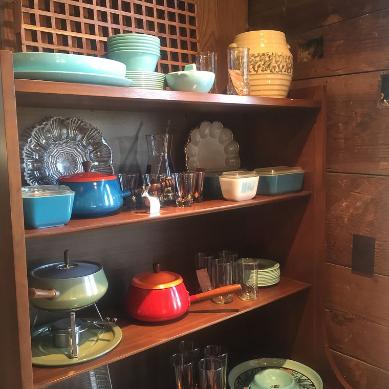 Townsend Fondue Shelves